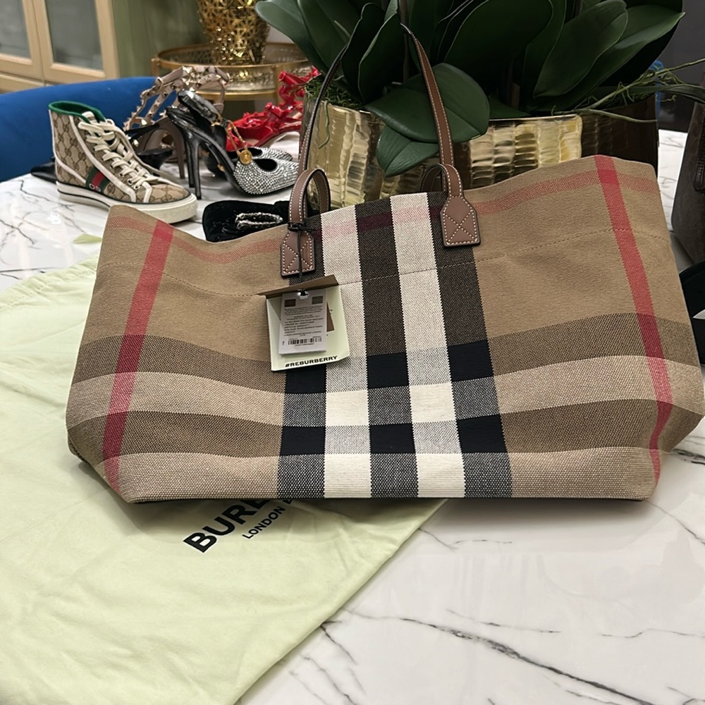 Authentic Burberry 8084047 Taupe Brown Bag Tote London Cotton Plaid Shoulder - Picture 5 of 9
